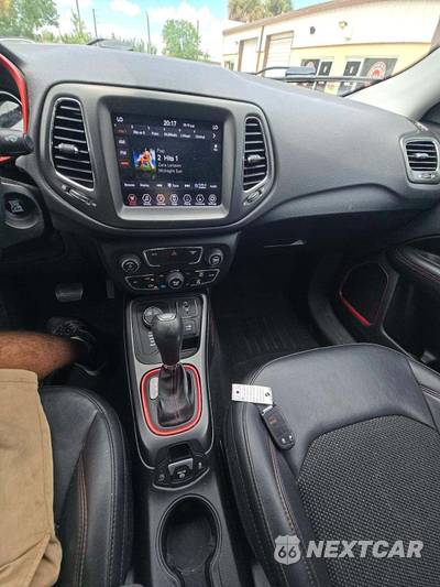2019 Jeep Compass Trailhawk - zdjęcie 10 z 23 - miniatura