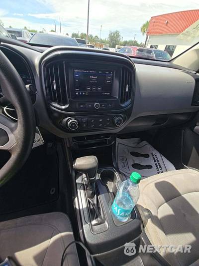 2021 Chevrolet Colorado WT Crew Cab Medium Bed 2WT - zdjęcie 10 z 30 - miniatura