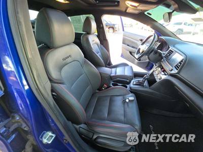 2020 Hyundai Elantra Sport Sedan - zdjęcie 18 z 21 - miniatura