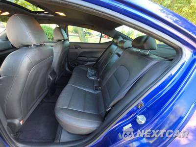 2020 Hyundai Elantra Sport Sedan - zdjęcie 13 z 21 - miniatura