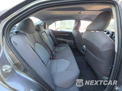 2020 Toyota Camry LE - zdjęcie 16 z 21 - miniatura