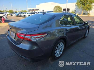 2020 Toyota Camry LE - zdjęcie 3 z 21 - miniatura