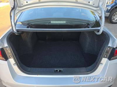 2025 Nissan Versa SV - zdjęcie 14 z 21 - miniatura