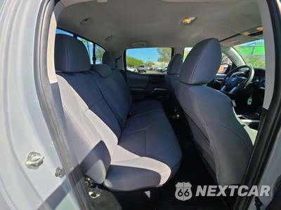 2021 Toyota Tacoma SR5 Crew Cab Medium Bed - zdjęcie 16 z 23 - miniatura