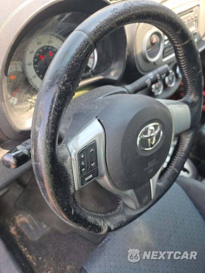 2012 Toyota Yaris SE Hatchback - zdjęcie 21 z 22 - miniatura