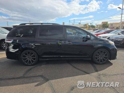 2015 Toyota Sienna SE Premium 8-Passenger 119.3" WB - zdjęcie 4 z 22 - miniatura