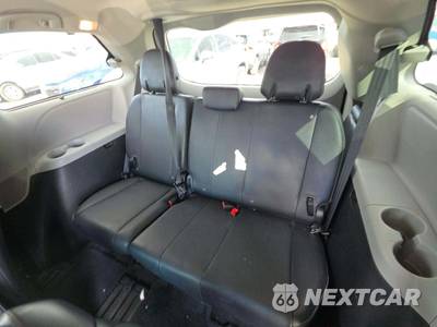 2015 Toyota Sienna SE Premium 8-Passenger 119.3" WB - zdjęcie 14 z 22 - miniatura