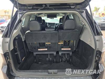 2015 Toyota Sienna SE Premium 8-Passenger 119.3" WB - zdjęcie 15 z 22 - miniatura