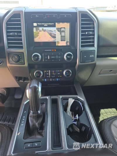 2019 Ford F-150 Limited Crew Cab Short Bed - zdjęcie 10 z 30 - miniatura