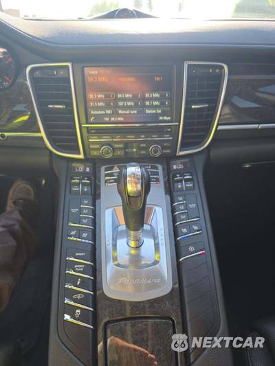 2015 Porsche Panamera 4S - zdjęcie 10 z 21 - miniatura