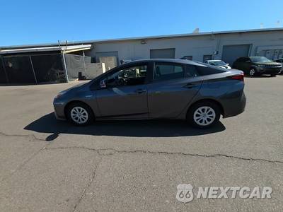 2020 Toyota Prius LE - zdjęcie 3 z 30 - miniatura