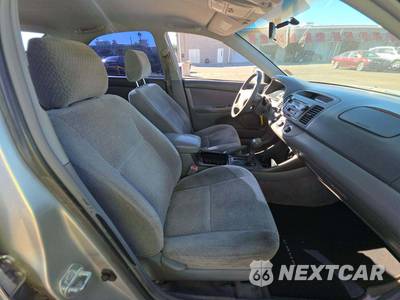 2004 Toyota Camry LE - zdjęcie 18 z 21 - miniatura
