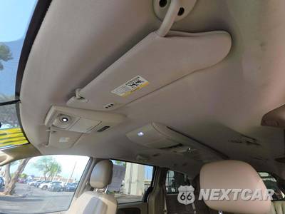 2013 Chrysler Town & Country Touring 121.2" WB - zdjęcie 11 z 21 - miniatura