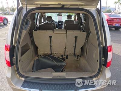 2013 Chrysler Town & Country Touring 121.2" WB - zdjęcie 15 z 21 - miniatura