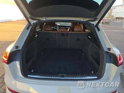 2019 Audi e-tron Prestige - zdjęcie 14 z 22 - miniatura