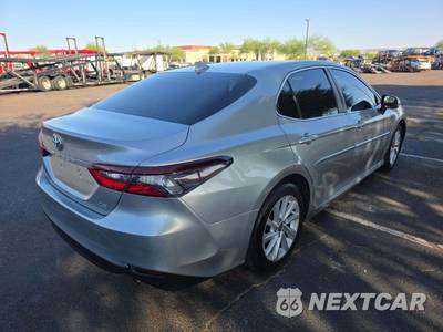 2021 Toyota Camry LE - zdjęcie 3 z 25 - miniatura