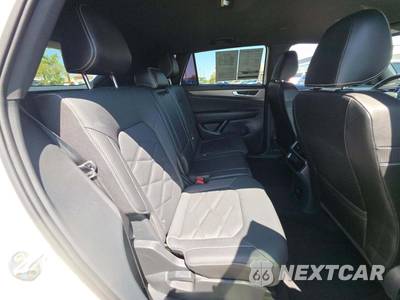 2025 Volkswagen Atlas Cross Sport 2.0T SE w/Technology - zdjęcie 13 z 22 - miniatura
