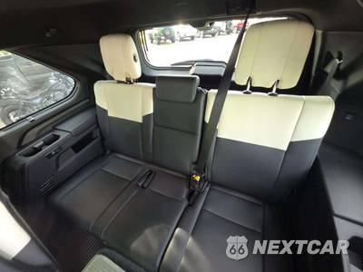 2023 Toyota Sequoia Capstone - zdjęcie 14 z 21 - miniatura