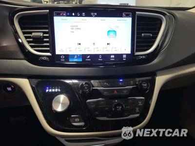2024 Chrysler Pacifica Touring L 121.6" WB - zdjęcie 10 z 25 - miniatura