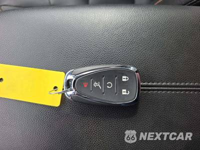 2018 Chevrolet Equinox Premier 3LZ - zdjęcie 8 z 28 - miniatura