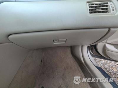 2000 Toyota Avalon XLS w/Bucket Seats - zdjęcie 19 z 30 - miniatura