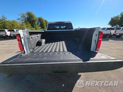 2026 Chevrolet Silverado 2500HD LTZ Crew Cab Short Bed 1LZ - zdjęcie 11 z 22 - miniatura