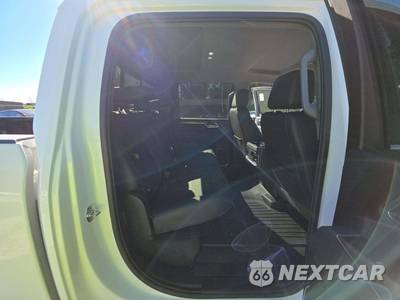 2026 Chevrolet Silverado 2500HD LTZ Crew Cab Short Bed 1LZ - zdjęcie 13 z 20 - miniatura