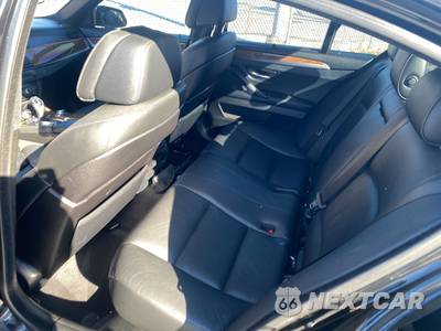 2012 BMW 5 Series Sedan 550i - zdjęcie 6 z 7 - miniatura