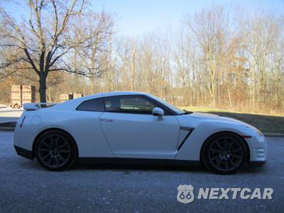 2015 Nissan GT-R Premium - zdjęcie 83 z 90 - miniatura