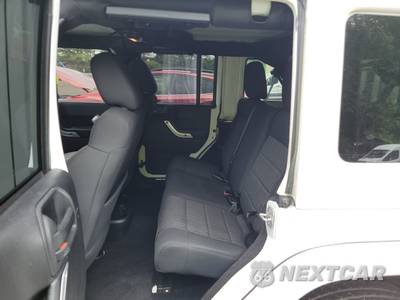 2015 Jeep Wrangler Unlimited Rubicon - zdjęcie 9 z 15 - miniatura