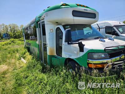 2013 Chevrolet Express 4500 Cutaway 2WT DRW - zdjęcie 1 z 5 - miniatura
