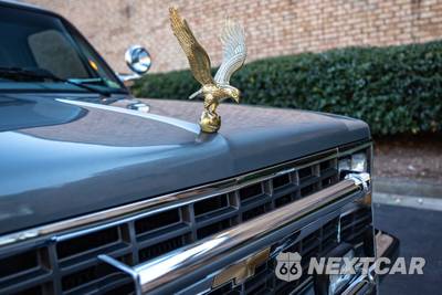 1988 Chevrolet Suburban - zdjęcie 11 z 27 - miniatura