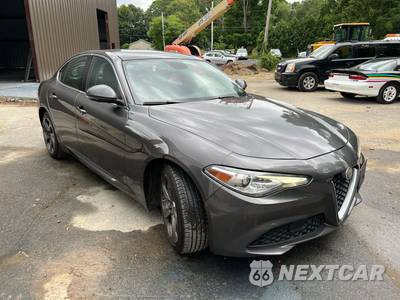 2017 Alfa Romeo Giulia Ti - zdjęcie 8 z 21 - miniatura