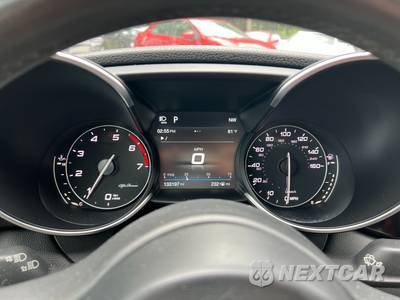 2017 Alfa Romeo Giulia Ti - zdjęcie 20 z 21 - miniatura