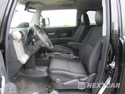 2014 Toyota FJ Cruiser w/Rear Doors - zdjęcie 43 z 64 - miniatura