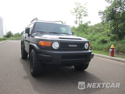 2014 Toyota FJ Cruiser w/Rear Doors - zdjęcie 60 z 64 - miniatura