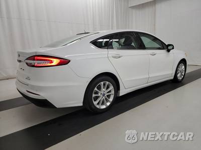 2019 Ford Fusion Hybrid SE - zdjęcie 4 z 14 - miniatura