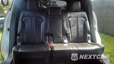 2014 Lincoln MKT w/Limo Pkg - zdjęcie 24 z 56 - miniatura