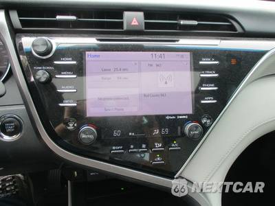 2018 Toyota Camry SE - zdjęcie 13 z 21 - miniatura