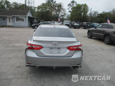 2018 Toyota Camry SE - zdjęcie 7 z 21 - miniatura