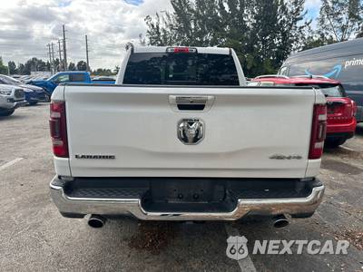 2021 Ram 1500 Laramie Crew Cab Short Bed - zdjęcie 5 z 14 - miniatura