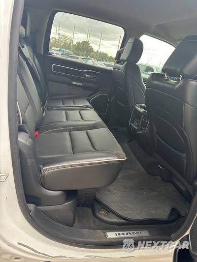 2021 Ram 1500 Laramie Crew Cab Short Bed - zdjęcie 9 z 14 - miniatura