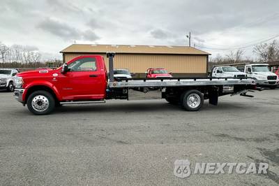 2024 Ram 5500 Cab Chassis SLT Regular Cab DRW - zdjęcie 6 z 47 - miniatura
