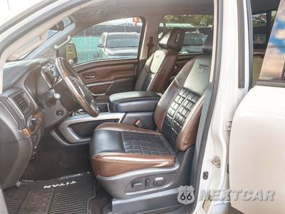 2016 Nissan TITAN XD Platinum Reserve Crew Cab Medium Bed - zdjęcie 7 z 21 - miniatura