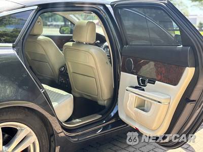 2016 Jaguar XJL Portfolio - zdjęcie 21 z 28 - miniatura