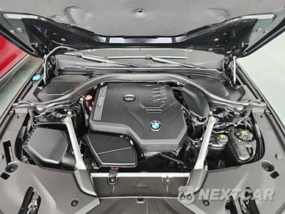 2020 BMW 5 Series Sedan 530i - zdjęcie 14 z 22 - miniatura