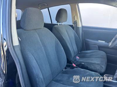 2007 Nissan Versa 1.8 SL Hatchback - zdjęcie 8 z 14 - miniatura