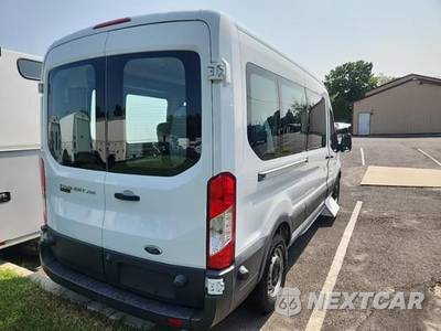 2017 Ford Transit 250 Cargo Van w/RH Sliding Door Medium Roof 147.6" WB - zdjęcie 2 z 29 - miniatura