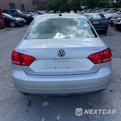 2015 Volkswagen Passat TDI SEL Premium - zdjęcie 4 z 18 - miniatura