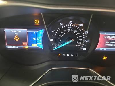 2014 Ford Fusion SE - zdjęcie 10 z 19 - miniatura